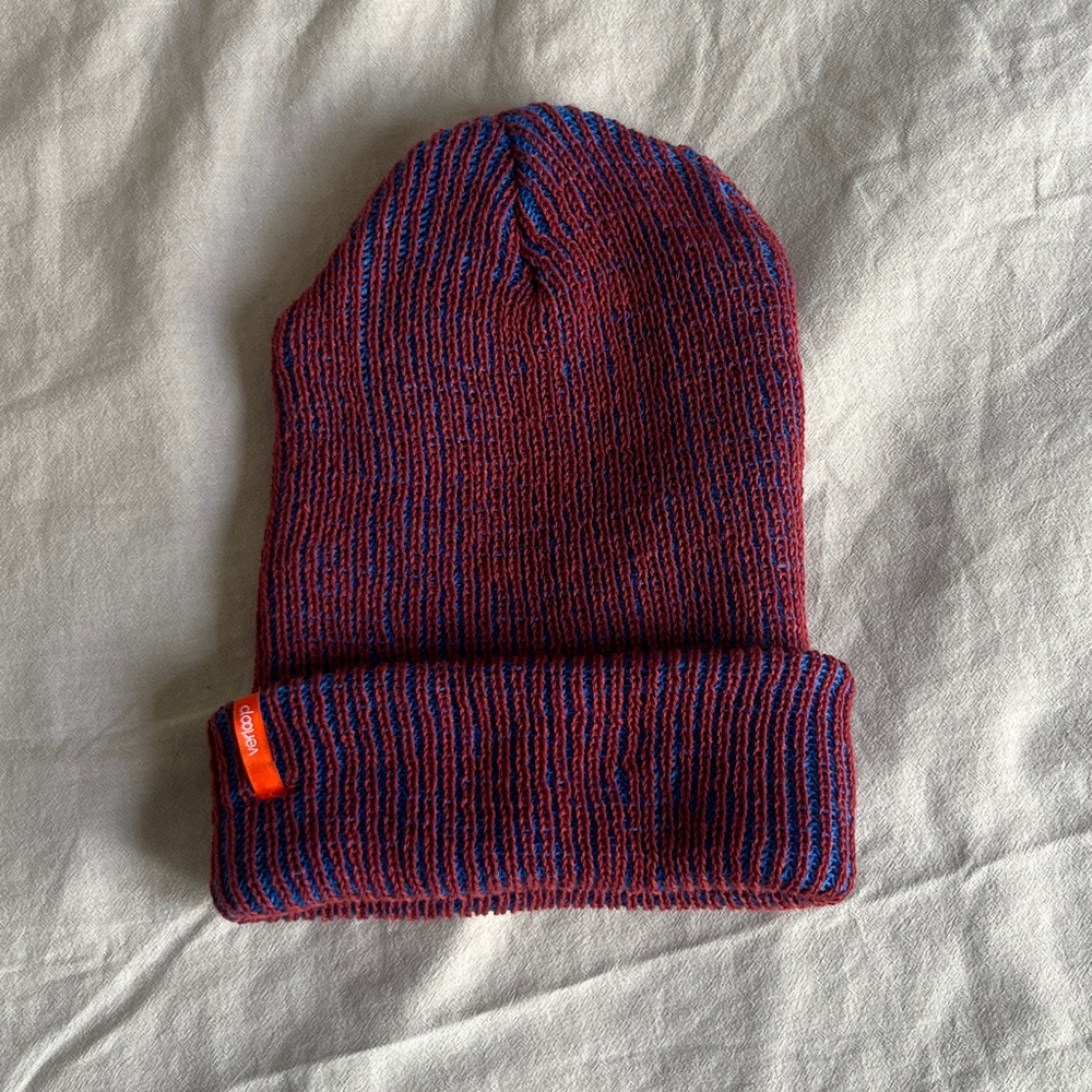 VERLOOP Red and Blue Knit Beanie